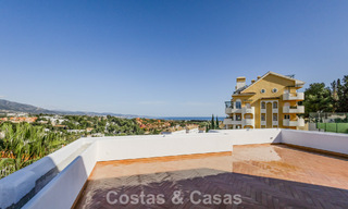 Apartamento renovado de primera clase en venta a un paso de todo en Nueva Andalucía, Marbella 789739 