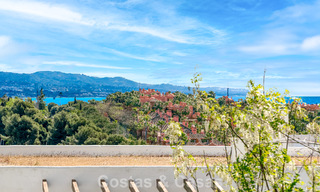 Apartamento de lujo en venta en una urbanización segura en Nueva Andalucía, Marbella 789762 