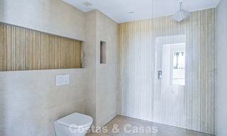 Apartamento de lujo en venta en una urbanización segura en Nueva Andalucía, Marbella 789767 