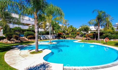Apartamentos en venta en Nueva Andalucía - Marbella, a poca distancia de la playa y Puerto Banús 23117