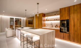 Ático dúplex de estilo andaluz con interior contemporáneo en venta en Nueva Andalucía, Marbella 789803 