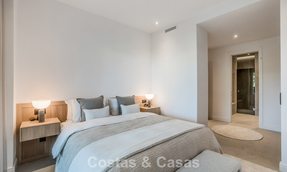Apartamento en venta en un exclusivo complejo residencial cerrado en Sierra Blanca, Milla de Oro, Marbella 789849