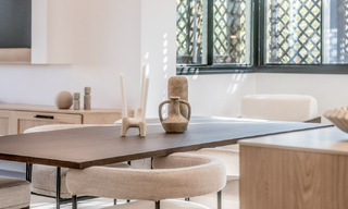 Apartamento en venta en un exclusivo complejo residencial cerrado en Sierra Blanca, Milla de Oro, Marbella 789870 