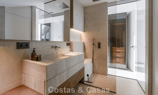 Ático dúplex reformado con vistas al mar en venta a poca distancia de Puerto Banús, Marbella 789153 