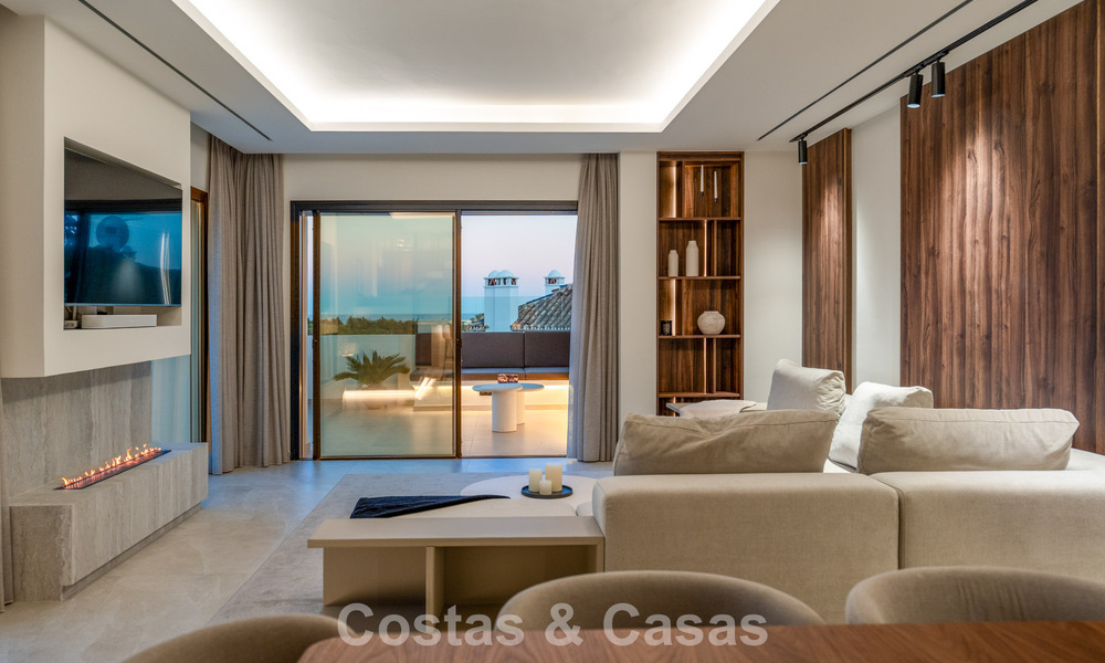 Ático dúplex reformado con vistas al mar en venta a poca distancia de Puerto Banús, Marbella 789161