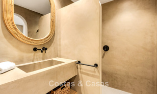 Apartamento de lujo en planta baja en venta a pasos de la playa en Elviria, Marbella 789235 