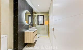 Apartamento de lujo reformado en venta a dos pasos de la playa y del centro de Puerto Banús, Marbella 789030 