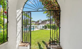 Apartamento de lujo reformado en venta a dos pasos de la playa y del centro de Puerto Banús, Marbella 789043 