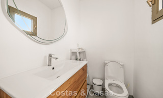 Auténtica villa mediterránea con magníficas vistas al mar en venta al oeste del centro de Estepona 788982 