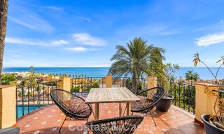 Auténtica villa mediterránea con magníficas vistas al mar en venta al oeste del centro de Estepona 788987 