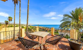 Auténtica villa mediterránea con magníficas vistas al mar en venta al oeste del centro de Estepona 788988 