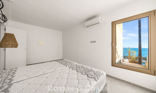 Auténtica villa mediterránea con magníficas vistas al mar en venta al oeste del centro de Estepona 788995 