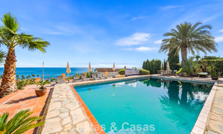 Auténtica villa mediterránea con magníficas vistas al mar en venta al oeste del centro de Estepona 789005 