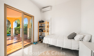 Auténtica villa mediterránea con magníficas vistas al mar en venta al oeste del centro de Estepona 789012 