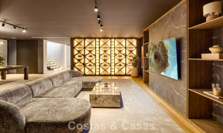 Atractiva villa de diseño con espectaculares vistas al mar en venta en Elviria, al este del centro de Marbella 789084 