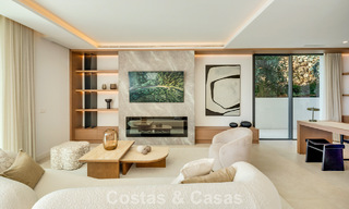 Atractiva villa de diseño con espectaculares vistas al mar en venta en Elviria, al este del centro de Marbella 789101 