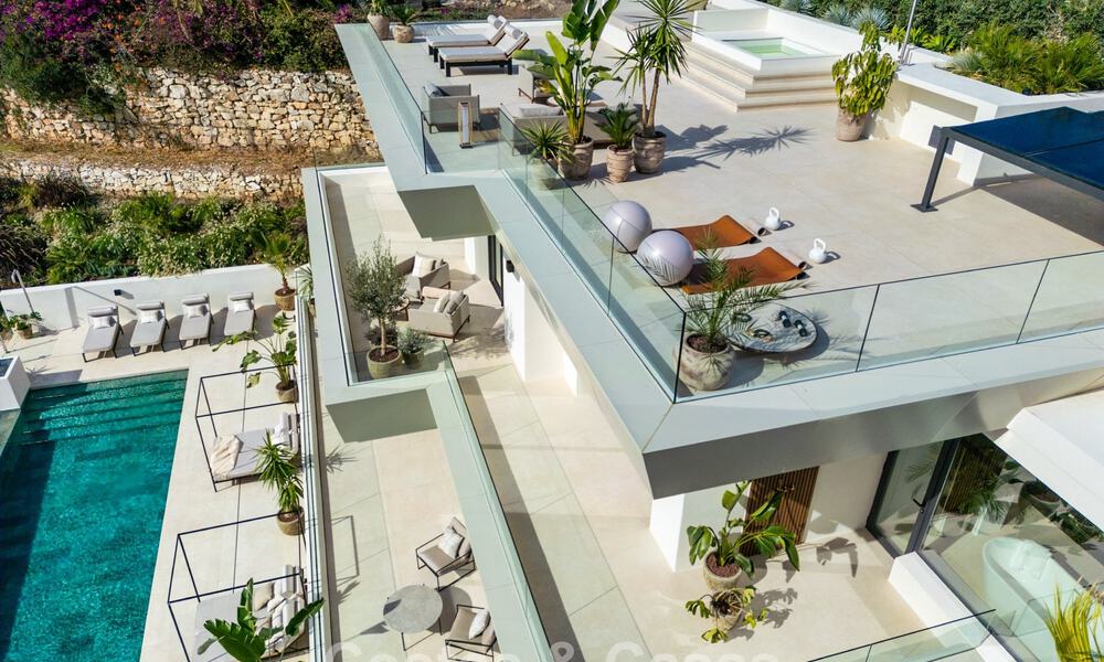 Atractiva villa de diseño con espectaculares vistas al mar en venta en Elviria, al este del centro de Marbella 789104