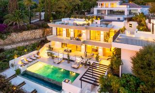 Atractiva villa de diseño con espectaculares vistas al mar en venta en Elviria, al este del centro de Marbella 789107 