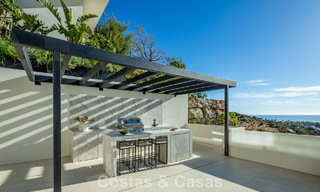 Atractiva villa de diseño con espectaculares vistas al mar en venta en Elviria, al este del centro de Marbella 789116 
