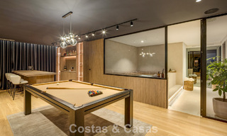 Atractiva villa de diseño con espectaculares vistas al mar en venta en Elviria, al este del centro de Marbella 789119 