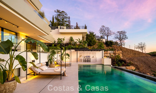 Atractiva villa de diseño con espectaculares vistas al mar en venta en Elviria, al este del centro de Marbella 789125 