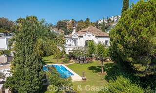 Villa de estilo español en venta junto a un campo de golf, en urbanización cerrada de La Quinta, Marbella - Benahavís 789246 
