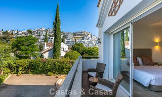 Villa de estilo español en venta junto a un campo de golf, en urbanización cerrada de La Quinta, Marbella - Benahavís 789252 