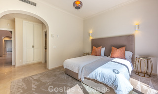 Villa de estilo español en venta junto a un campo de golf, en urbanización cerrada de La Quinta, Marbella - Benahavís 789275 