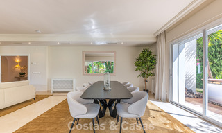 Villa de estilo español en venta junto a un campo de golf, en urbanización cerrada de La Quinta, Marbella - Benahavís 789294 