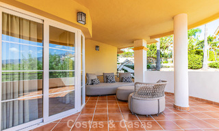 Dúplex reformado en venta a poca distancia de comodidades locales y de Puerto Banús en Nueva Andalucía, Marbella 789340 