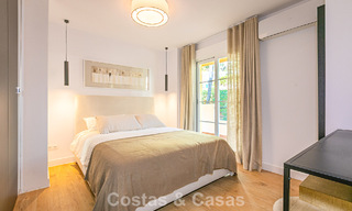 Dúplex reformado en venta a poca distancia de comodidades locales y de Puerto Banús en Nueva Andalucía, Marbella 789352 