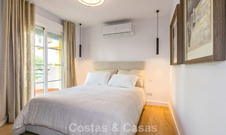 Dúplex reformado en venta a poca distancia de comodidades locales y de Puerto Banús en Nueva Andalucía, Marbella 789356 