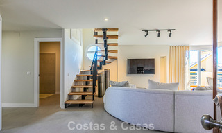 Ático con vistas al mar en venta a poca distancia de todas las comodidades y de Puerto Banús en Nueva Andalucía, Marbella 789307 