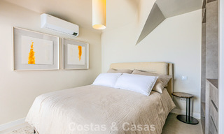 Ático con vistas al mar en venta a poca distancia de todas las comodidades y de Puerto Banús en Nueva Andalucía, Marbella 789325 