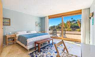 Apartamento contemporáneo listo para entrar a vivir con vistas panorámicas al mar en venta al este de Marbella 789379 