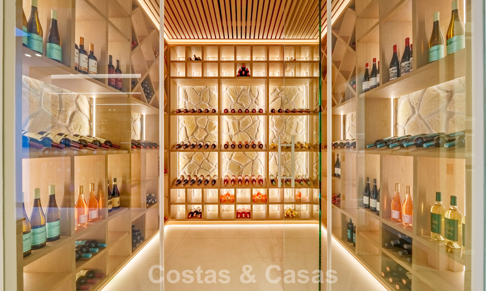 Exclusiva villa de lujo contemporánea en venta dentro de una comunidad segura en La Quinta, Benahavís - Marbella 789406