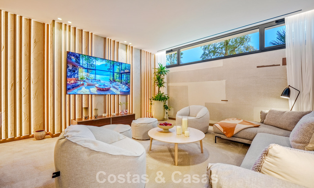 Exclusiva villa de lujo contemporánea en venta dentro de una comunidad segura en La Quinta, Benahavís - Marbella 789409