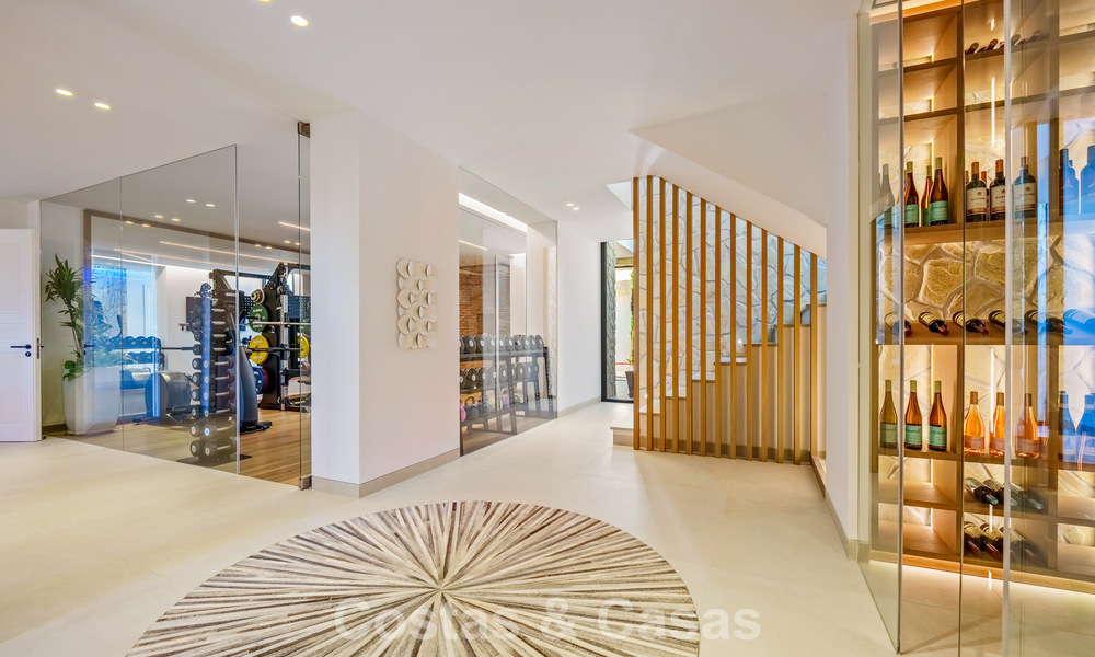 Exclusiva villa de lujo contemporánea en venta dentro de una comunidad segura en La Quinta, Benahavís - Marbella 789413