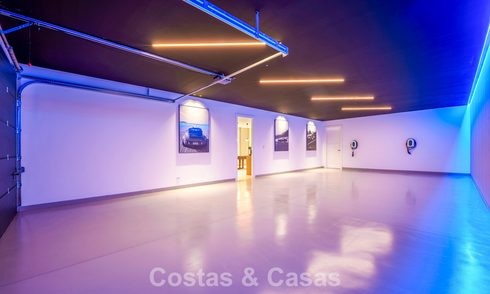 Exclusiva villa de lujo contemporánea en venta dentro de una comunidad segura en La Quinta, Benahavís - Marbella 789417