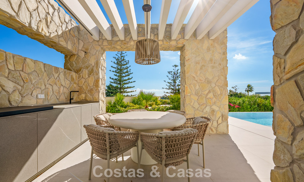 Exclusiva villa de lujo contemporánea en venta dentro de una comunidad segura en La Quinta, Benahavís - Marbella 789446