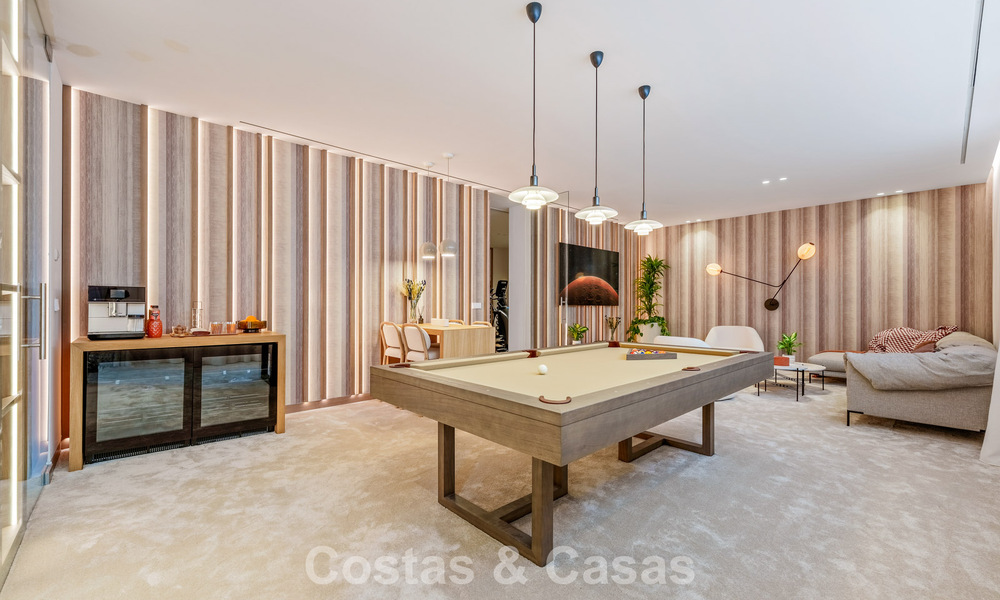 Villa de lujo moderno-mediterránea en venta dentro de una comunidad de prestigio en La Quinta, Benahavís - Marbella 789462