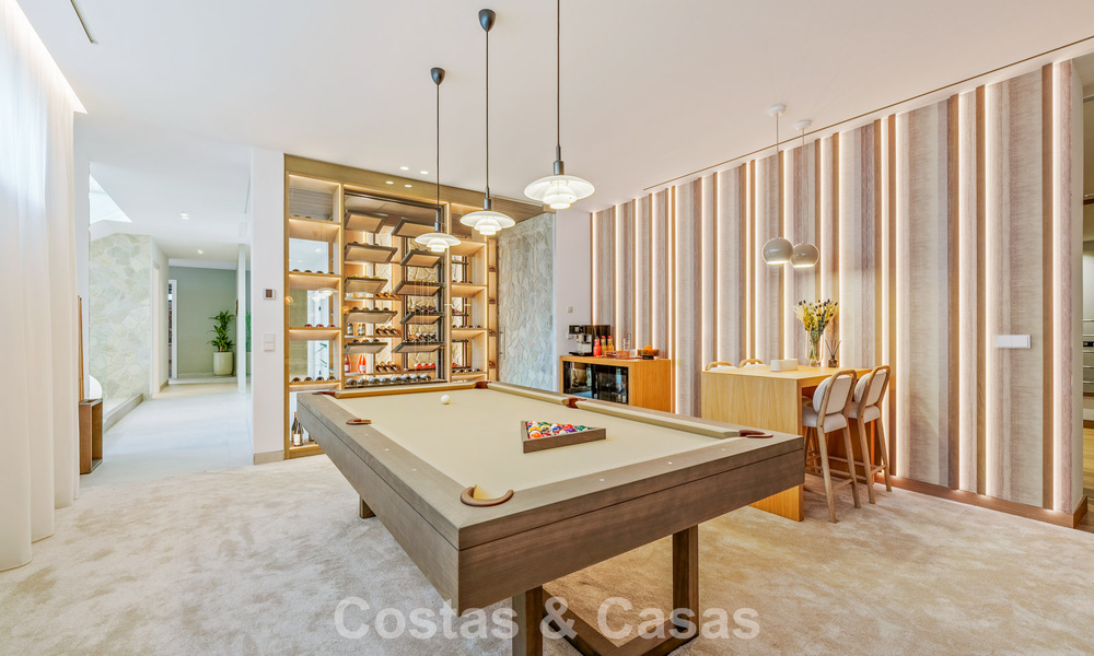 Villa de lujo moderno-mediterránea en venta dentro de una comunidad de prestigio en La Quinta, Benahavís - Marbella 789463