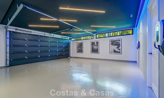 Villa de lujo moderno-mediterránea en venta dentro de una comunidad de prestigio en La Quinta, Benahavís - Marbella 789467 