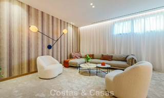 Villa de lujo moderno-mediterránea en venta dentro de una comunidad de prestigio en La Quinta, Benahavís - Marbella 789472 