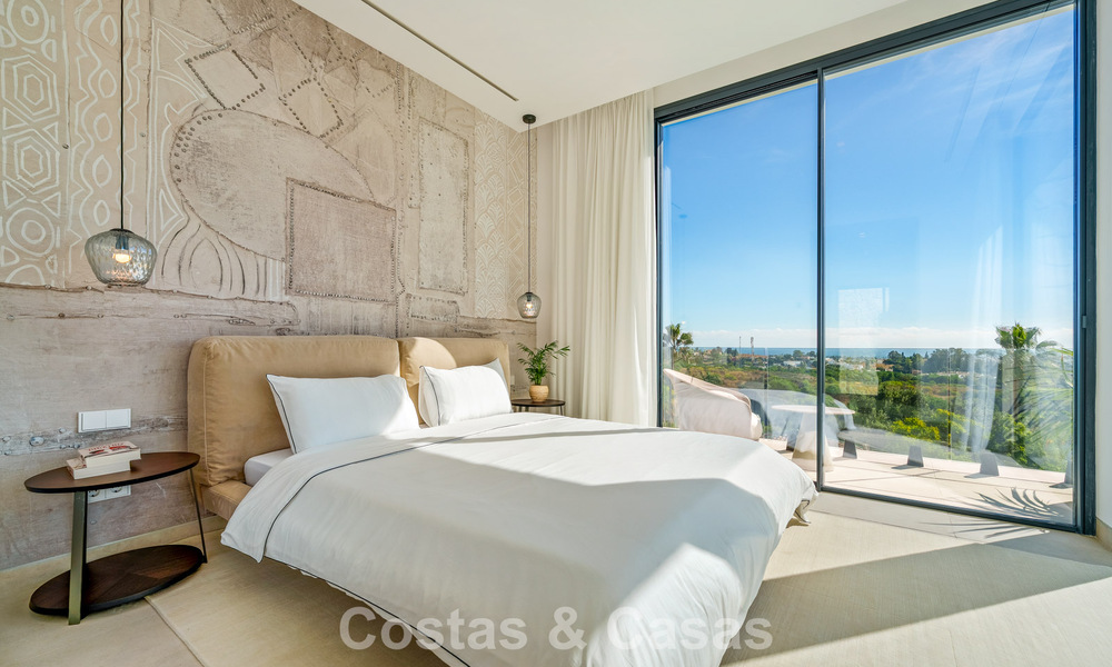 Villa de lujo moderno-mediterránea en venta dentro de una comunidad de prestigio en La Quinta, Benahavís - Marbella 789479