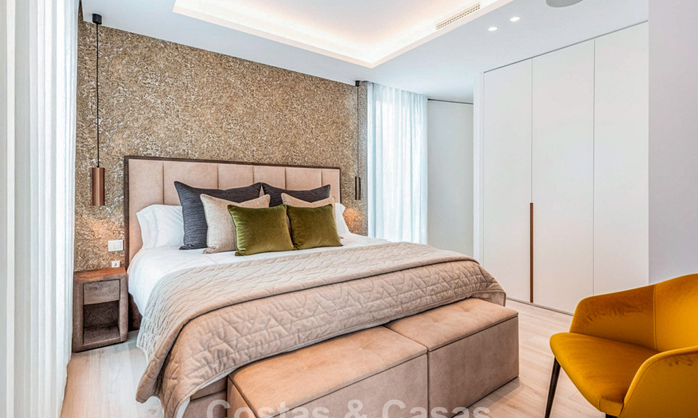 Listo para entrar a vivir, villa de diseño de última generación con vistas panorámicas en venta en Marbella - Benahavís 789583