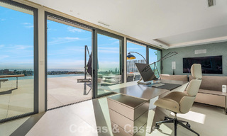 Listo para entrar a vivir, villa de diseño de última generación con vistas panorámicas en venta en Marbella - Benahavís 789600 