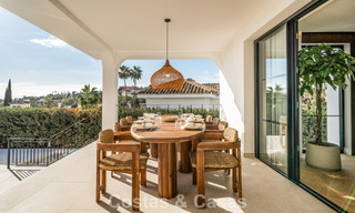 Villa moderno-mediterránea con vistas al mar en venta en una zona preferente de Nueva Andalucía, Marbella 789635 