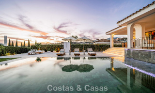 Villa moderno-mediterránea con vistas al mar en venta en una zona preferente de Nueva Andalucía, Marbella 789641 