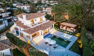 Villa moderno-mediterránea con vistas al mar en venta en una zona preferente de Nueva Andalucía, Marbella 789652 
